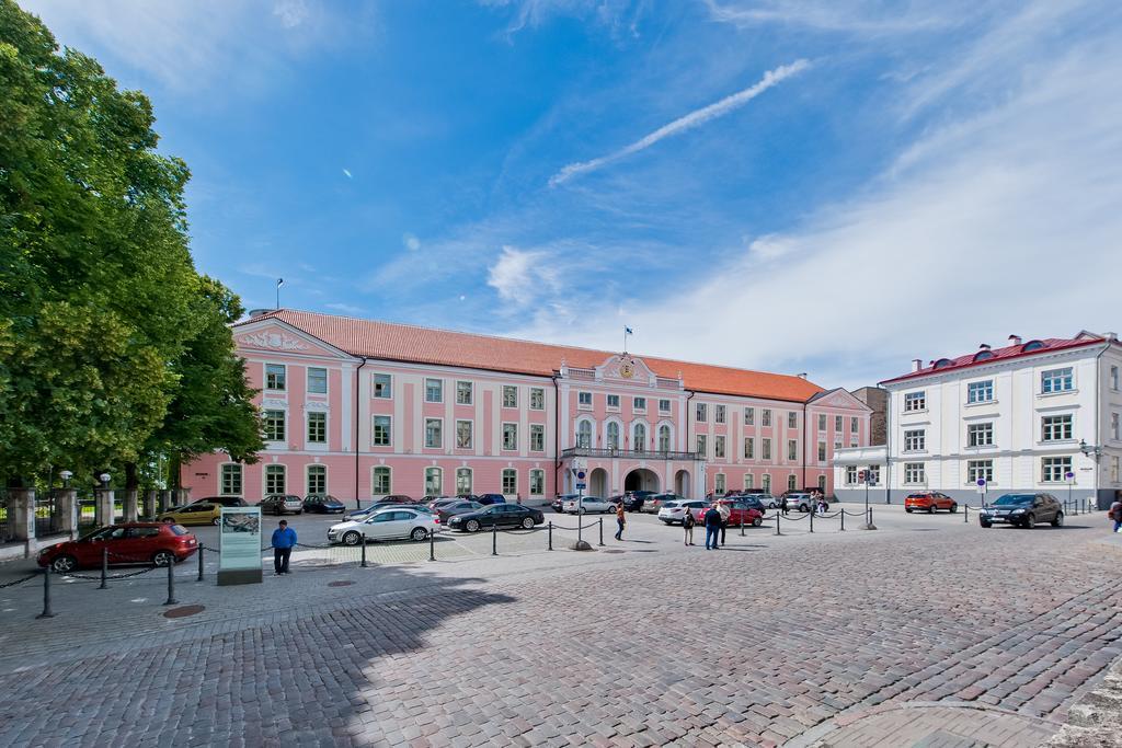 Old Town Central Apartment Tallinn Buitenkant foto