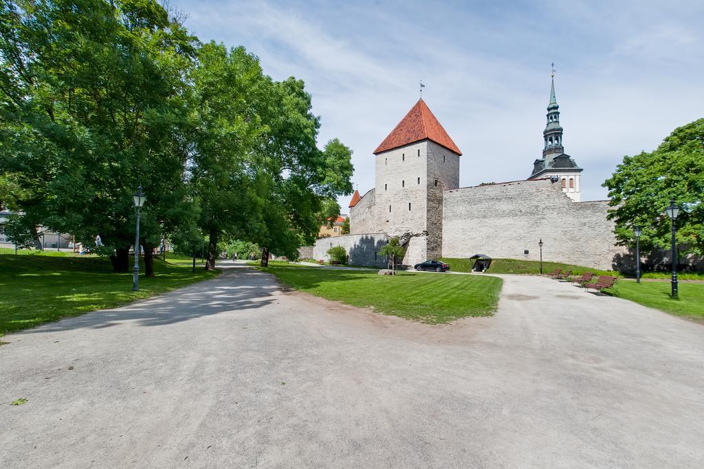 Old Town Central Apartment Tallinn Buitenkant foto